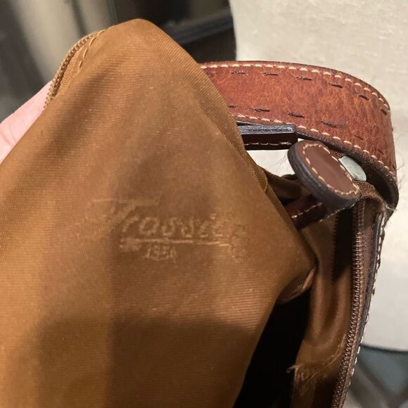 Fossil Leather Purse  - Picture 3 of 3